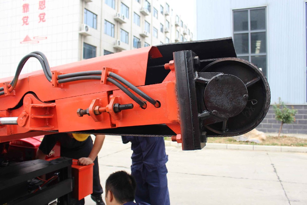 如何通過柳州扒渣機選擇避免礦山事故隱患
