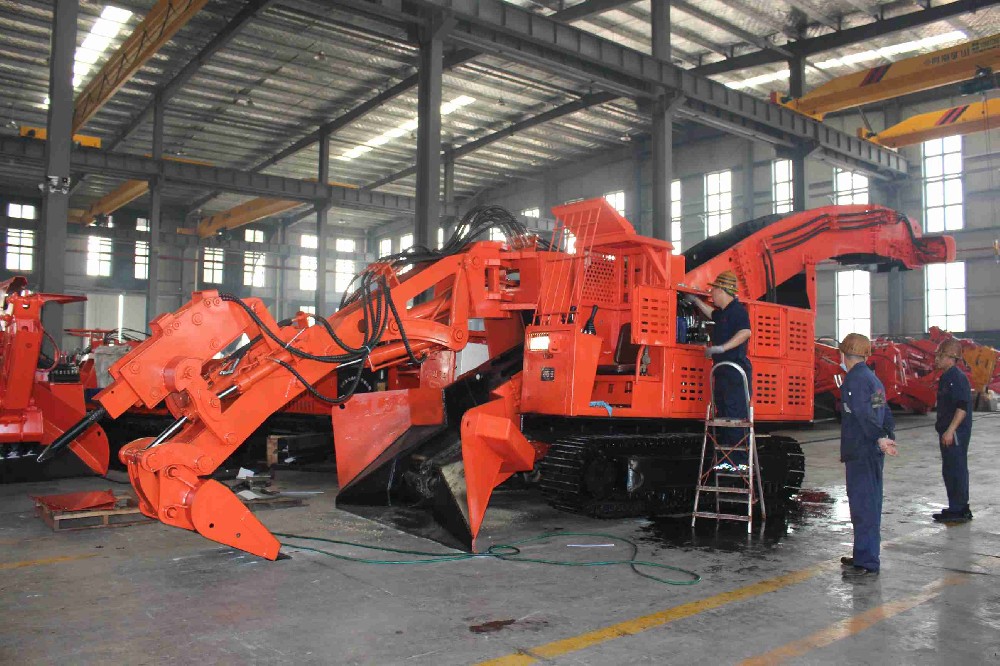 畢節(jié)60型扒渣機(jī)性能參數(shù)詳解，適合小型礦山嗎？
