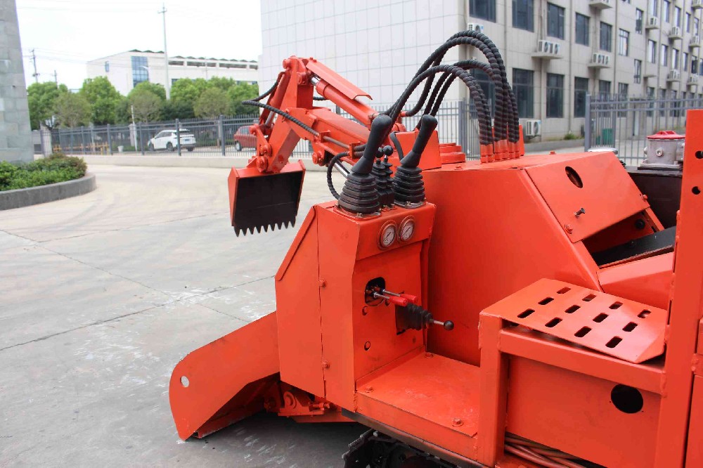 如何選擇適合的襄陽(yáng)扒渣機(jī)？選購(gòu)指南

