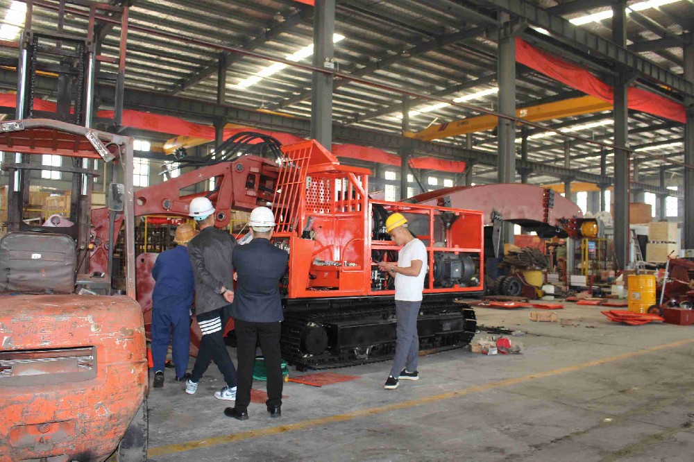 如何判斷扒渣機(jī)質(zhì)量？襄陽企業(yè)的生產(chǎn)標(biāo)準(zhǔn)
