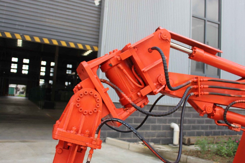 隧道施工如何借助永力通扒渣機(jī)提升效率？
