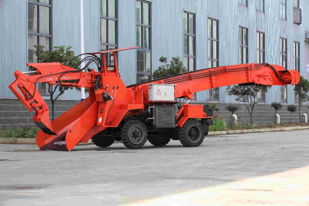 河南扒渣機履帶180型號優(yōu)勢分析，耐用性如何？
