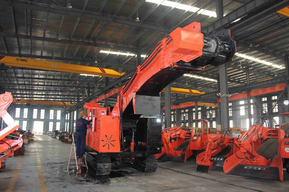 扒渣機如何適應復雜地質條件：技術改進應對多樣工況
