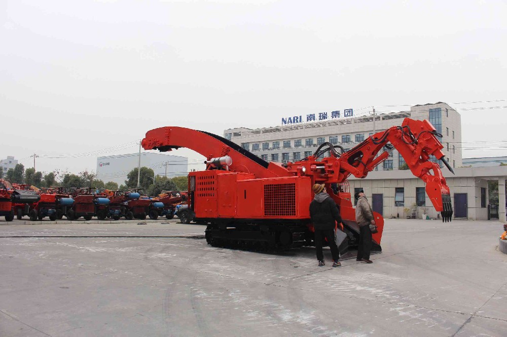 常德扒渣機老司機現(xiàn)場教學(xué)基礎(chǔ)操作到高級技巧全覆蓋