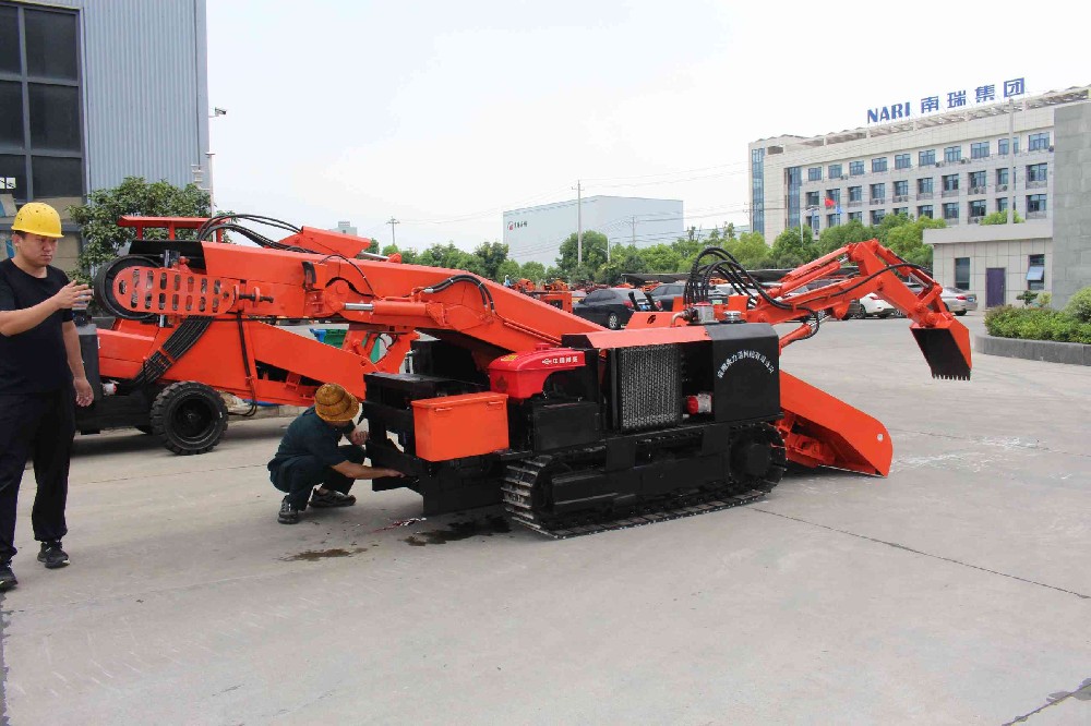 九江礦用扒渣機鏈條齒輪拆卸教程，維修師傅必備技能！
