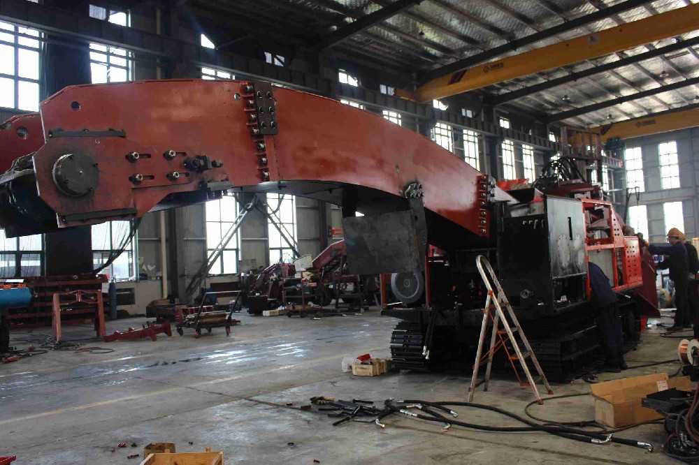 商洛電動(dòng)扒渣機(jī)是如何兼顧環(huán)保與效率的