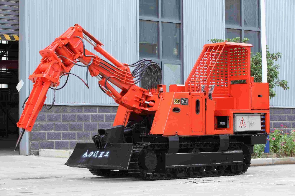 電動(dòng)扒渣機(jī)新手司機(jī)不可不知的六大禁忌
