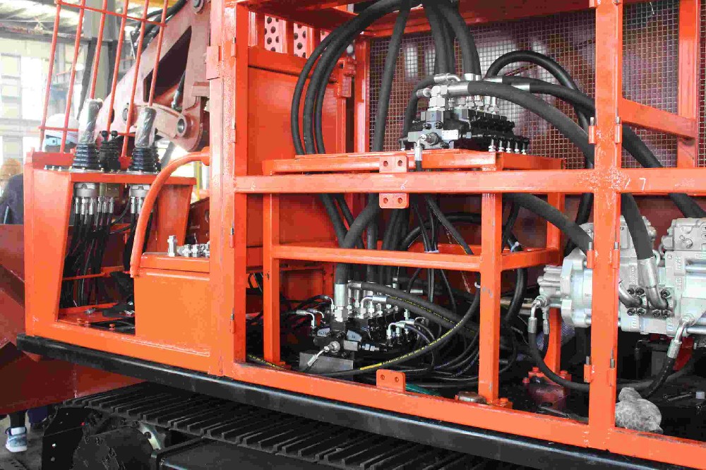 礦區(qū)早期作業(yè)為何離不開(kāi)扒渣機(jī)廠家的幫助
