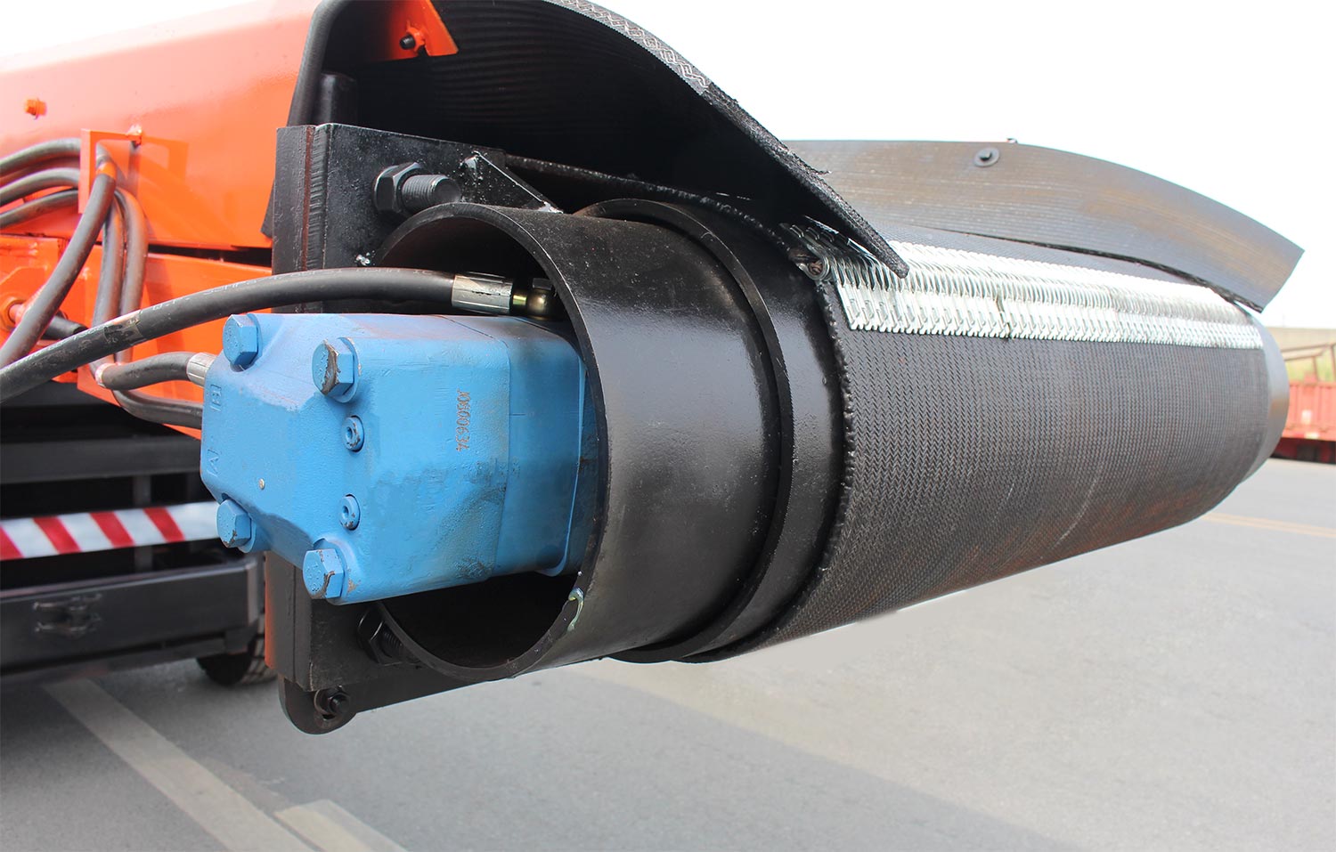 1650266768108433.jpg 液壓滾筒.jpg